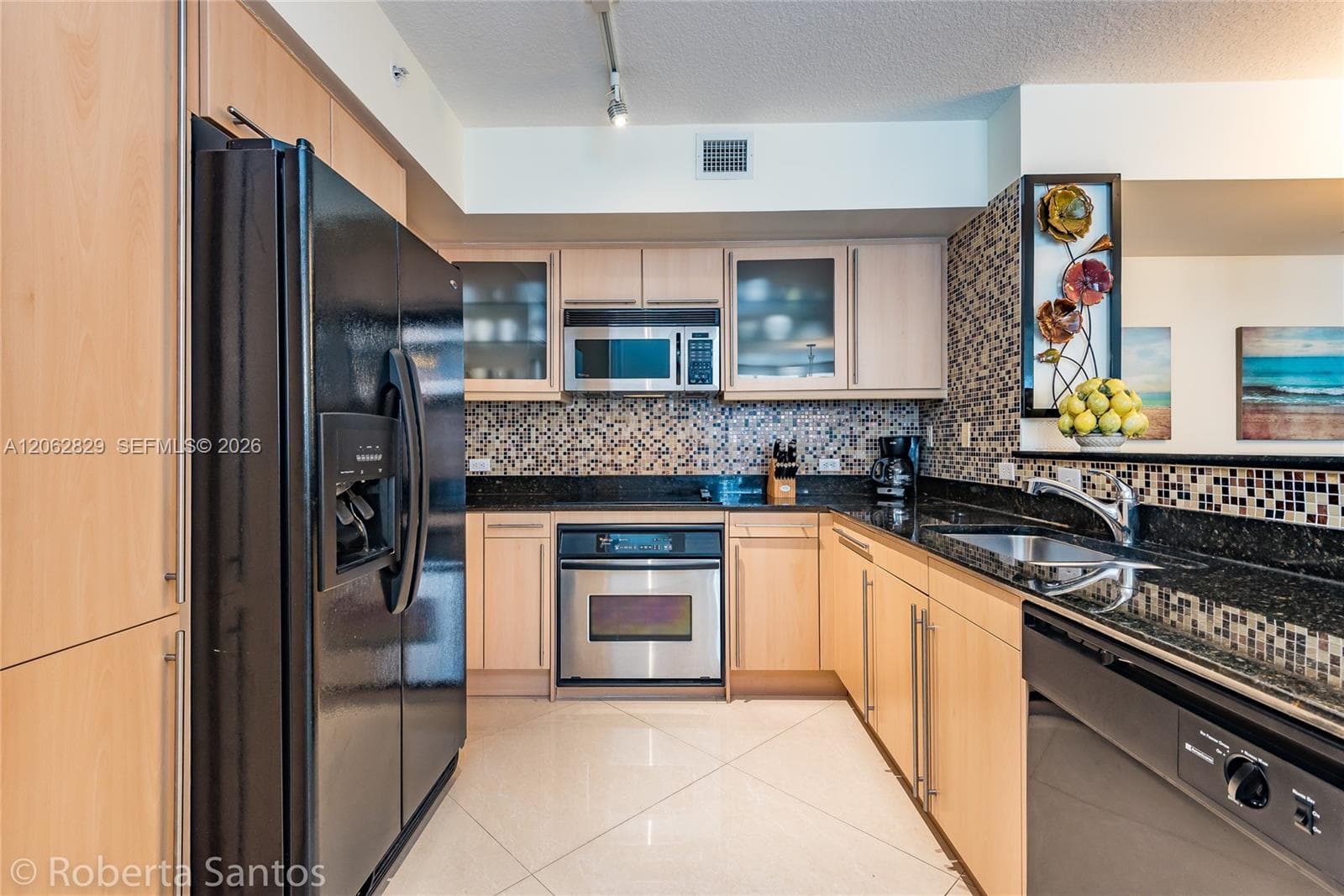 2080 S Ocean Dr 804 photo 20