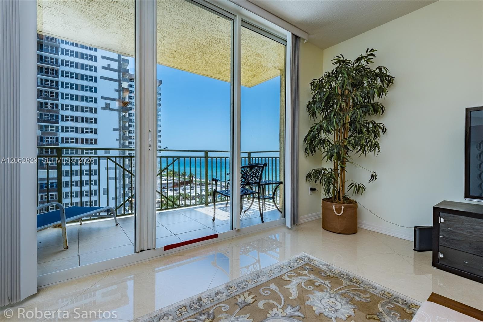 2080 S Ocean Dr 804 photo 15