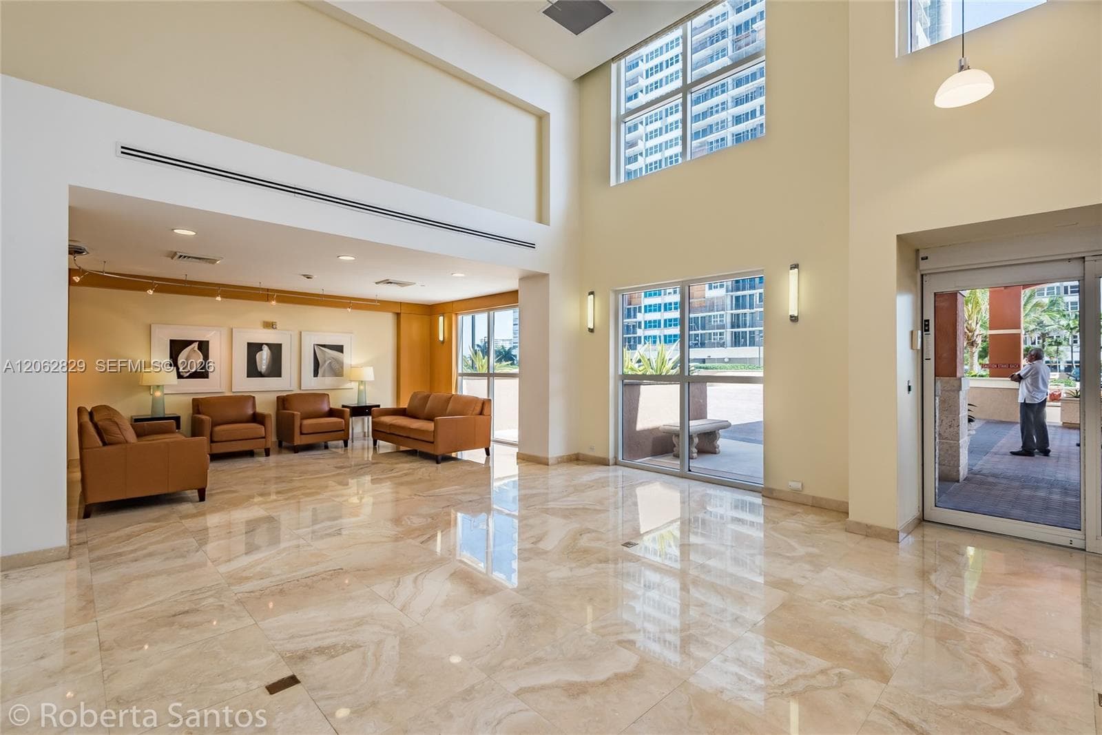 2080 S Ocean Dr 804 photo 4