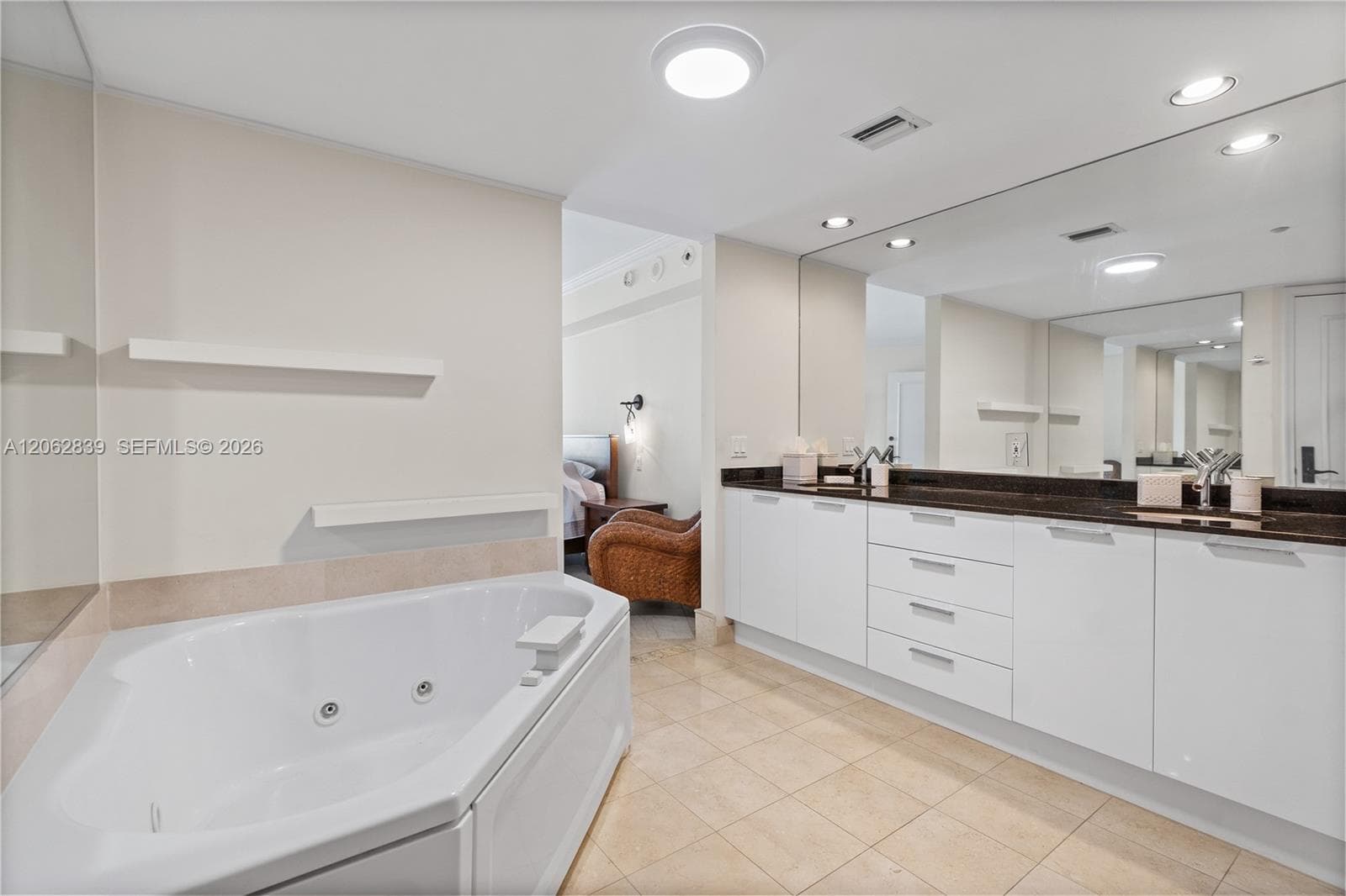 18911 Collins Ave 2103 photo 20