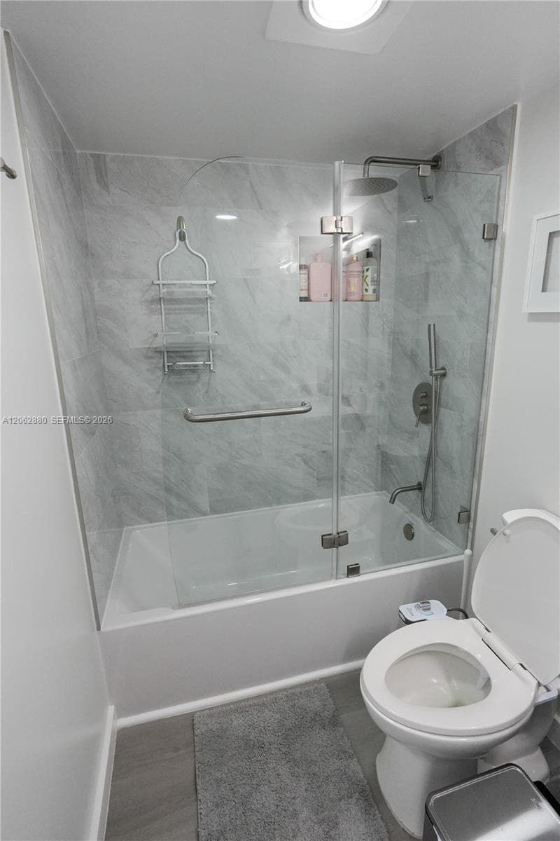 2870 NE 14th St Cswy 303C photo 12