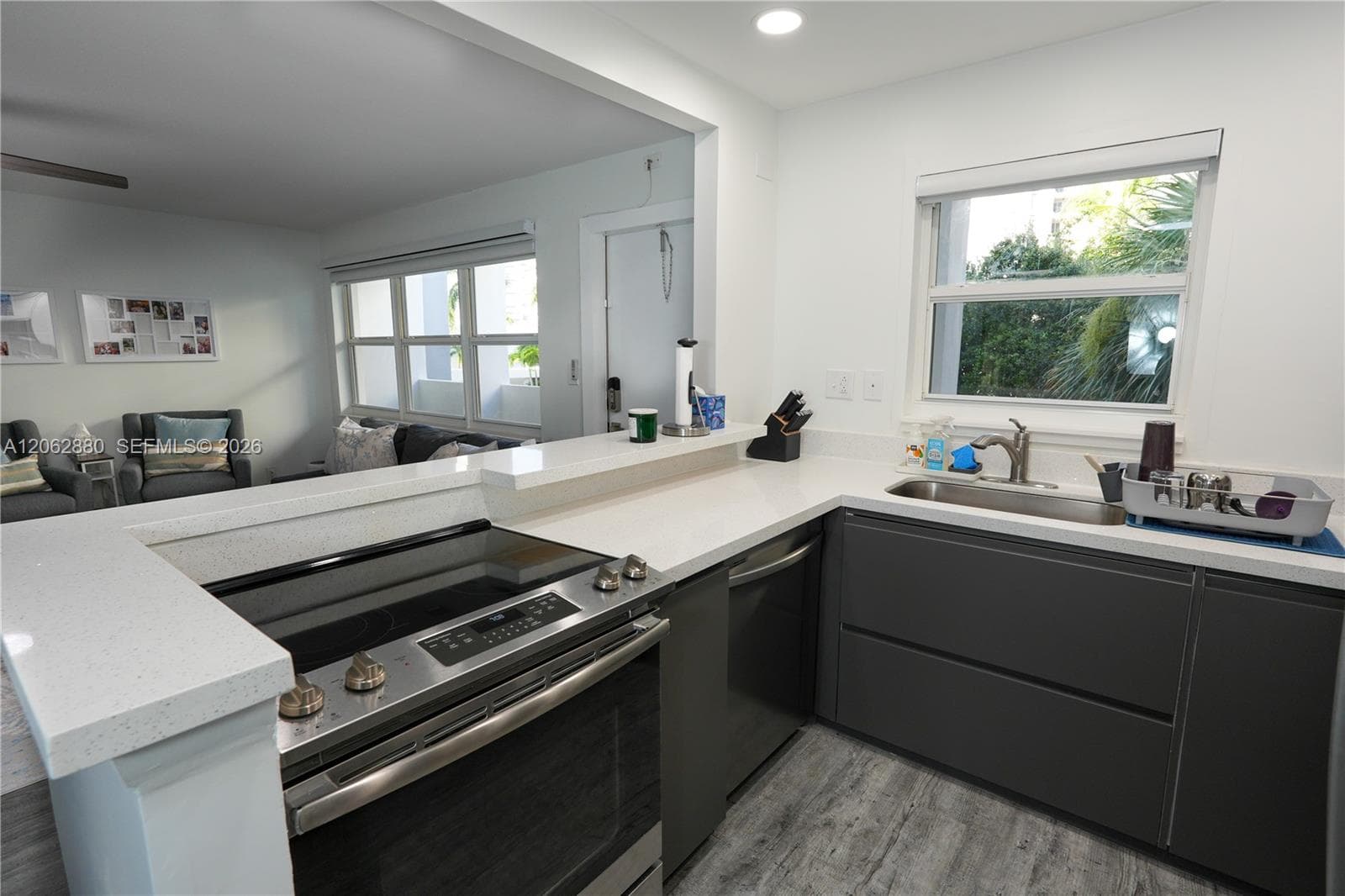 2870 NE 14th St Cswy 303C photo 8