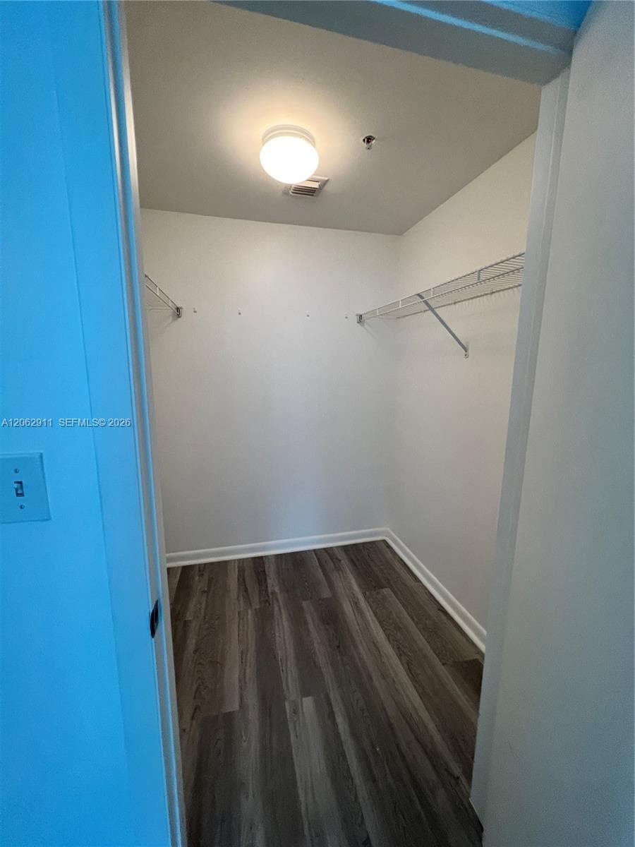 244 Biscayne Blvd 2609 photo 17