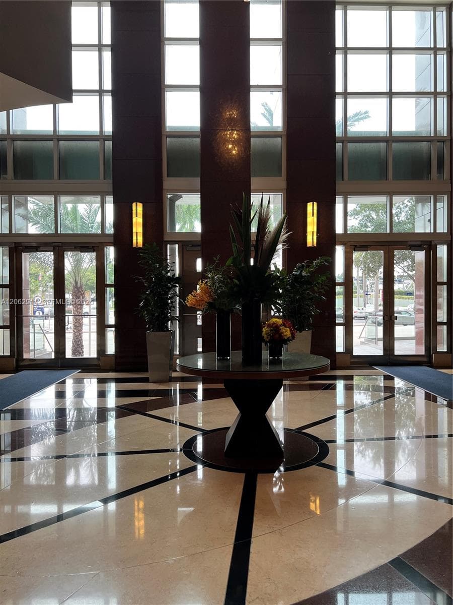 244 Biscayne Blvd 2609 photo 22