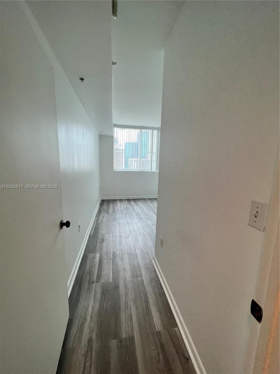 244 Biscayne Blvd 2609 photo 10