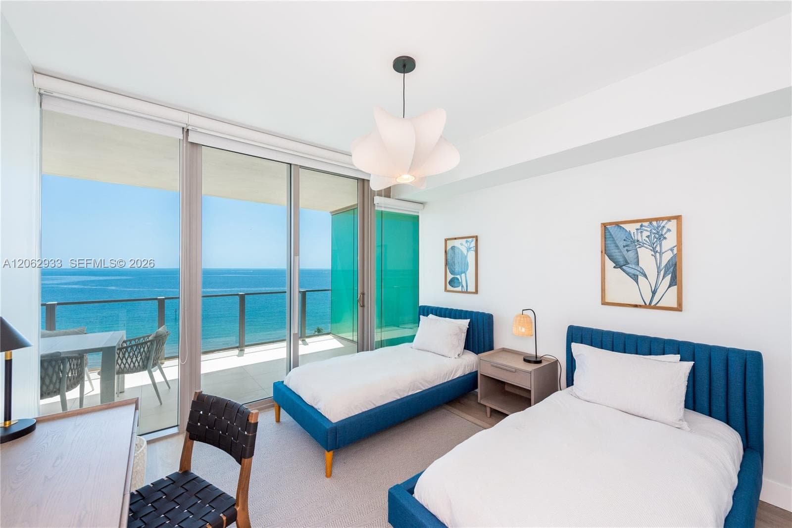 360 Ocean Dr 904S photo 16