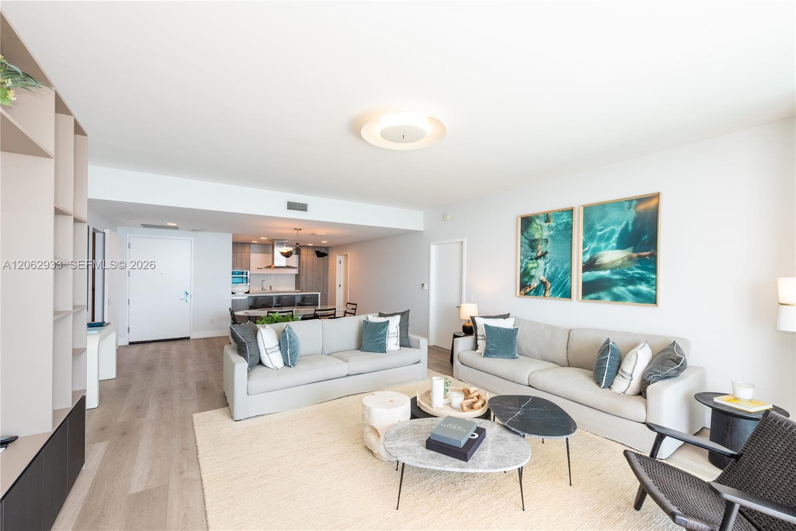 360 Ocean Dr 904S photo 5