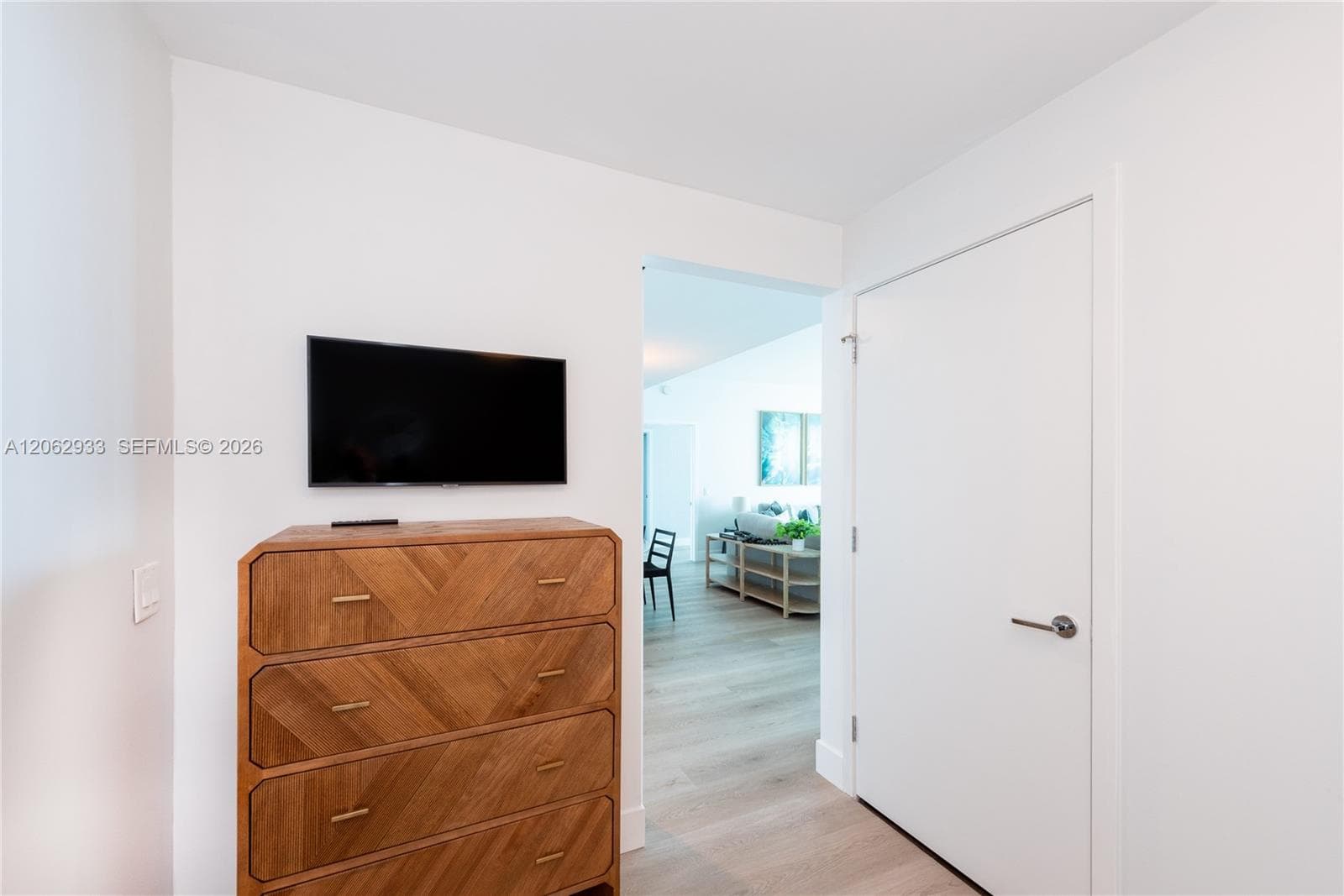 360 Ocean Dr 904S photo 20