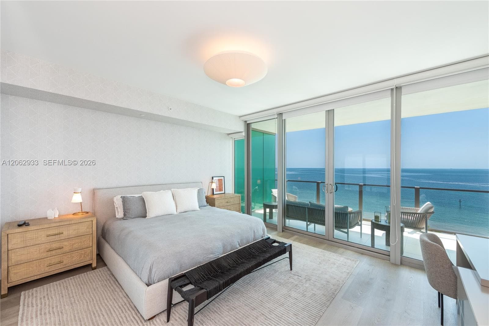 360 Ocean Dr 904S photo 10