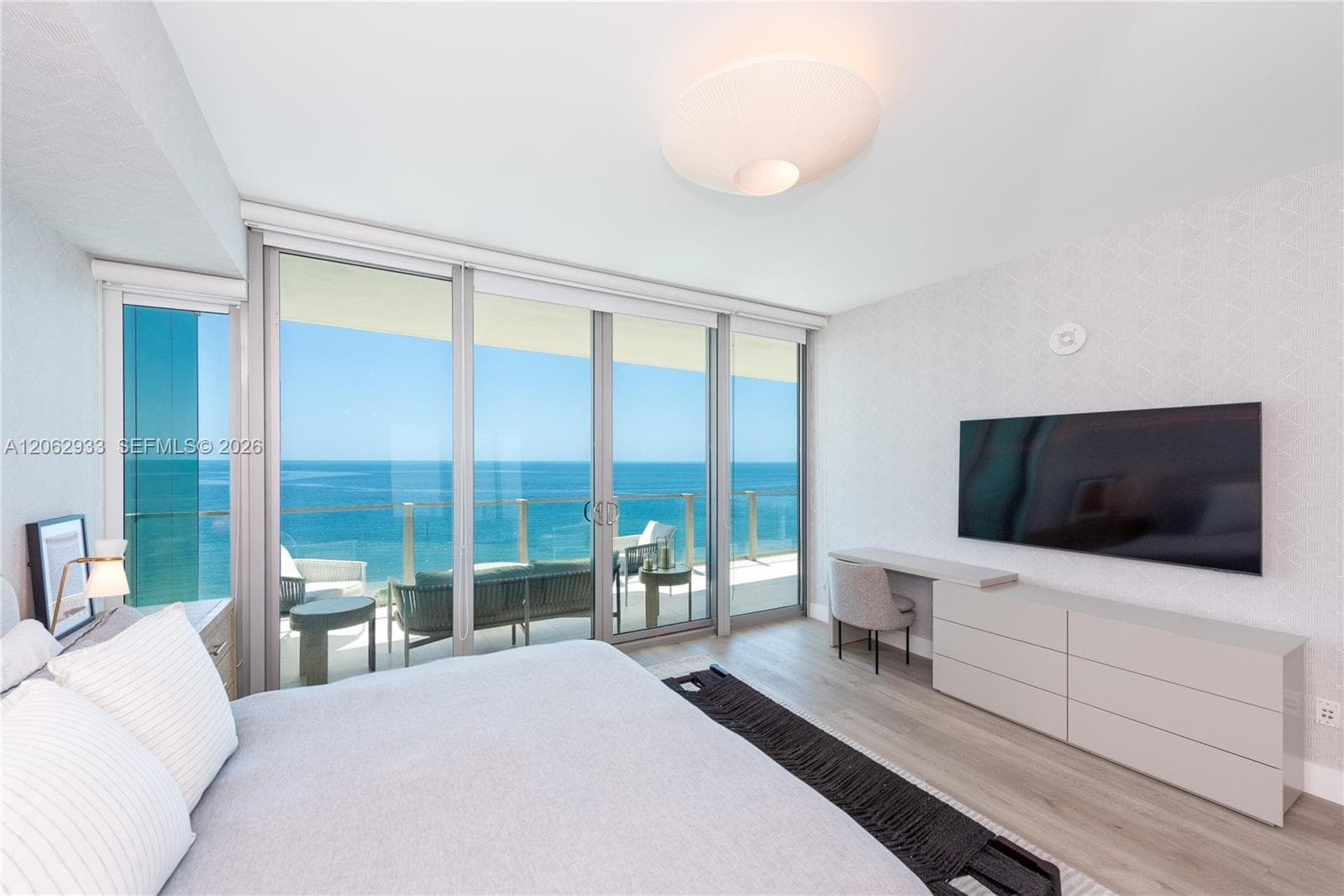 360 Ocean Dr 904S photo 11