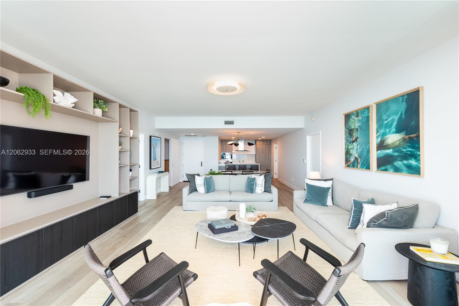 360 Ocean Dr 904S photo 4