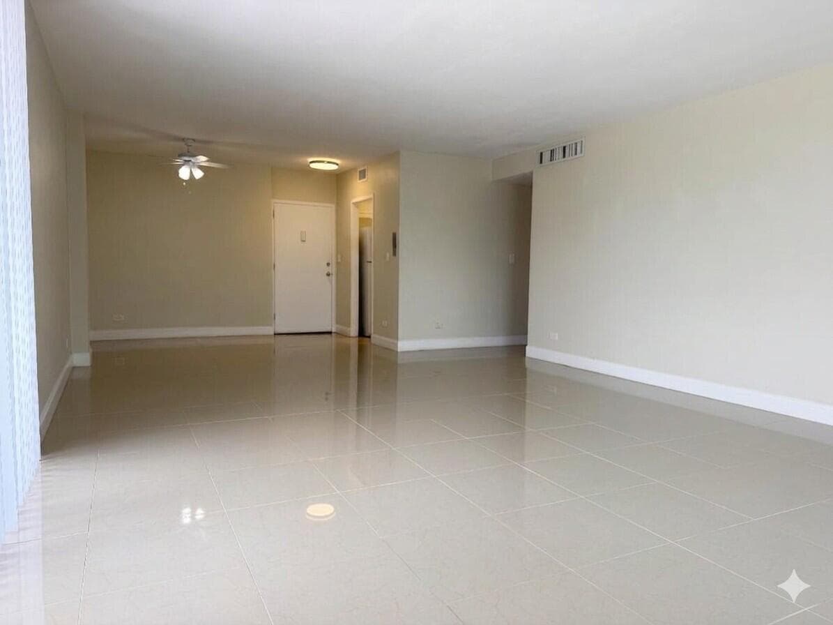 2800 N FLAGLER Drive 211 photo 5