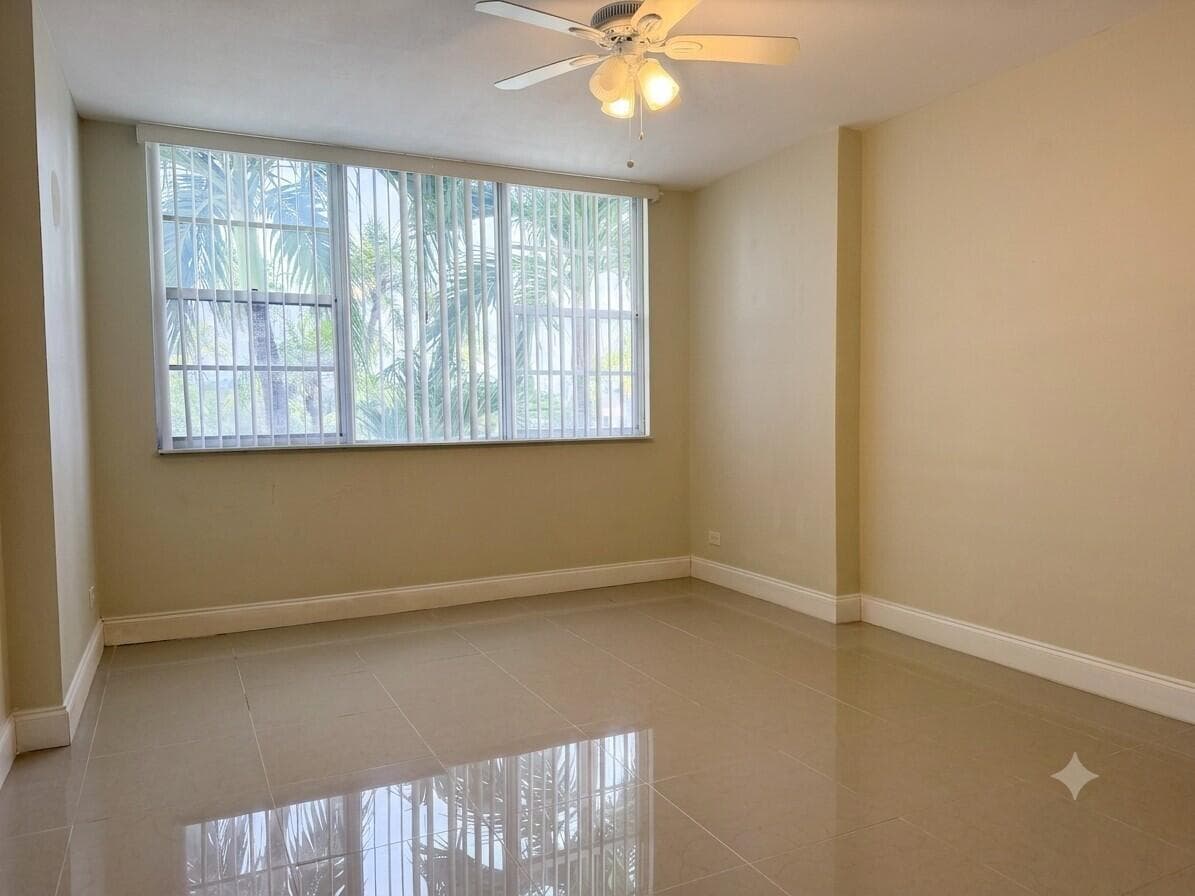 2800 N FLAGLER Drive 211 photo 14