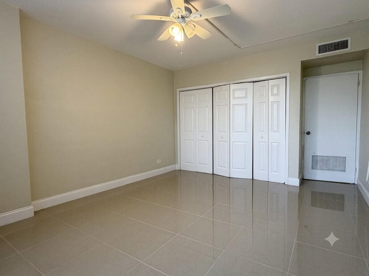 2800 N FLAGLER Drive 211 photo 15
