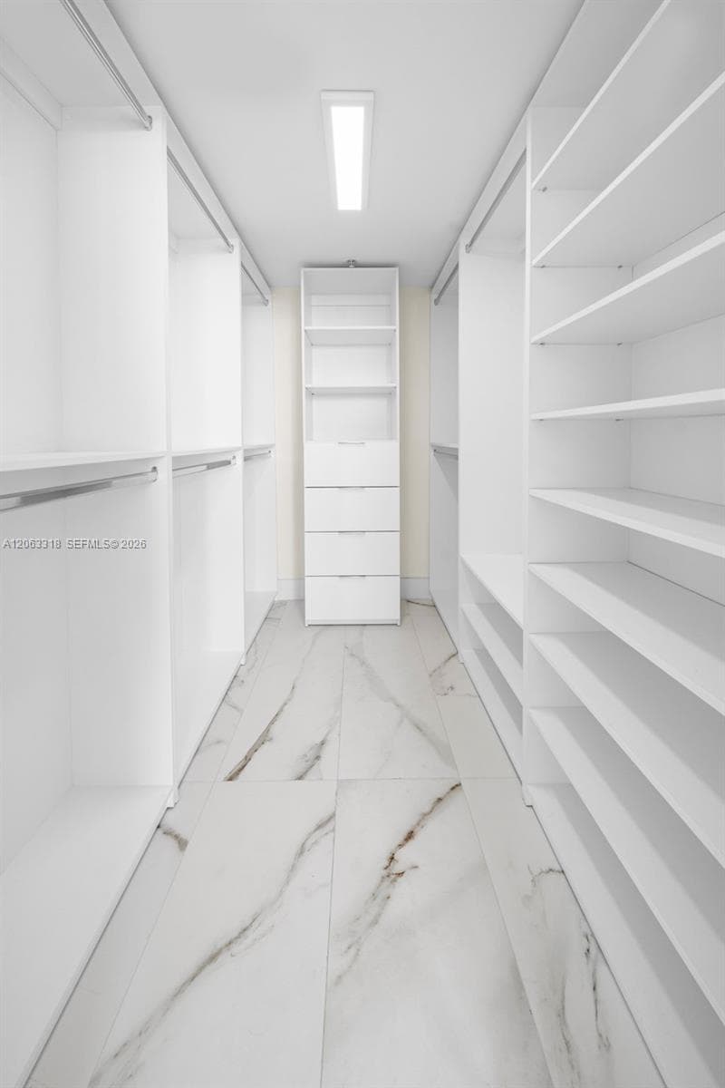 650 West Ave 1408 photo 20