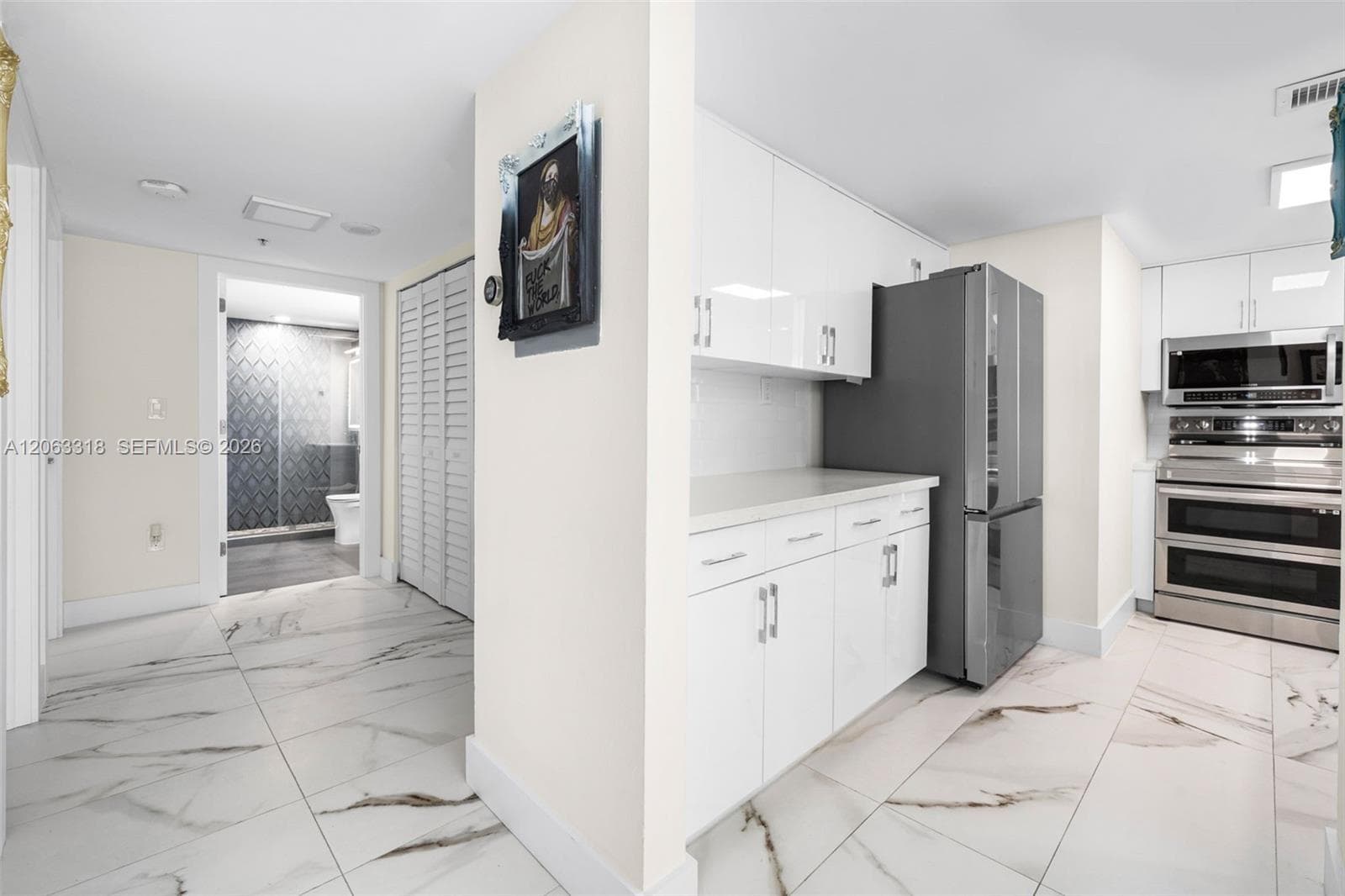 650 West Ave 1408 photo 10