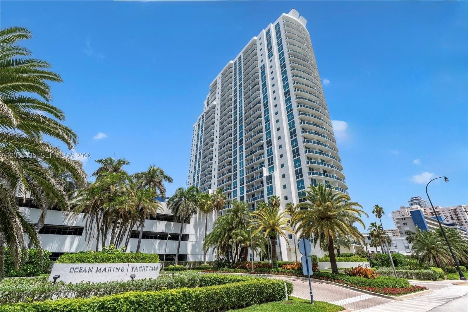 1945 S Ocean Dr 710 photo 2
