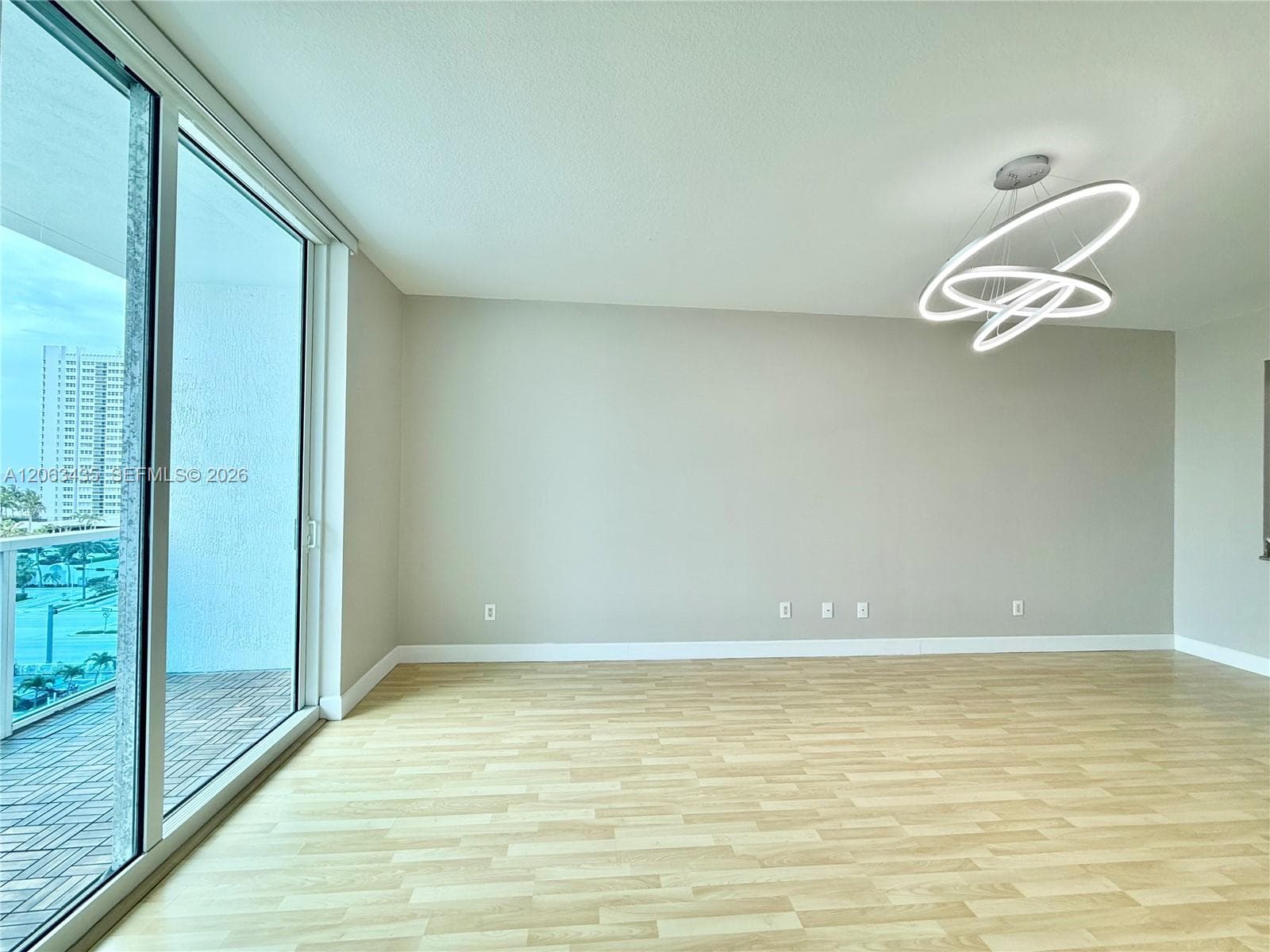 1945 S Ocean Dr 710 photo 11