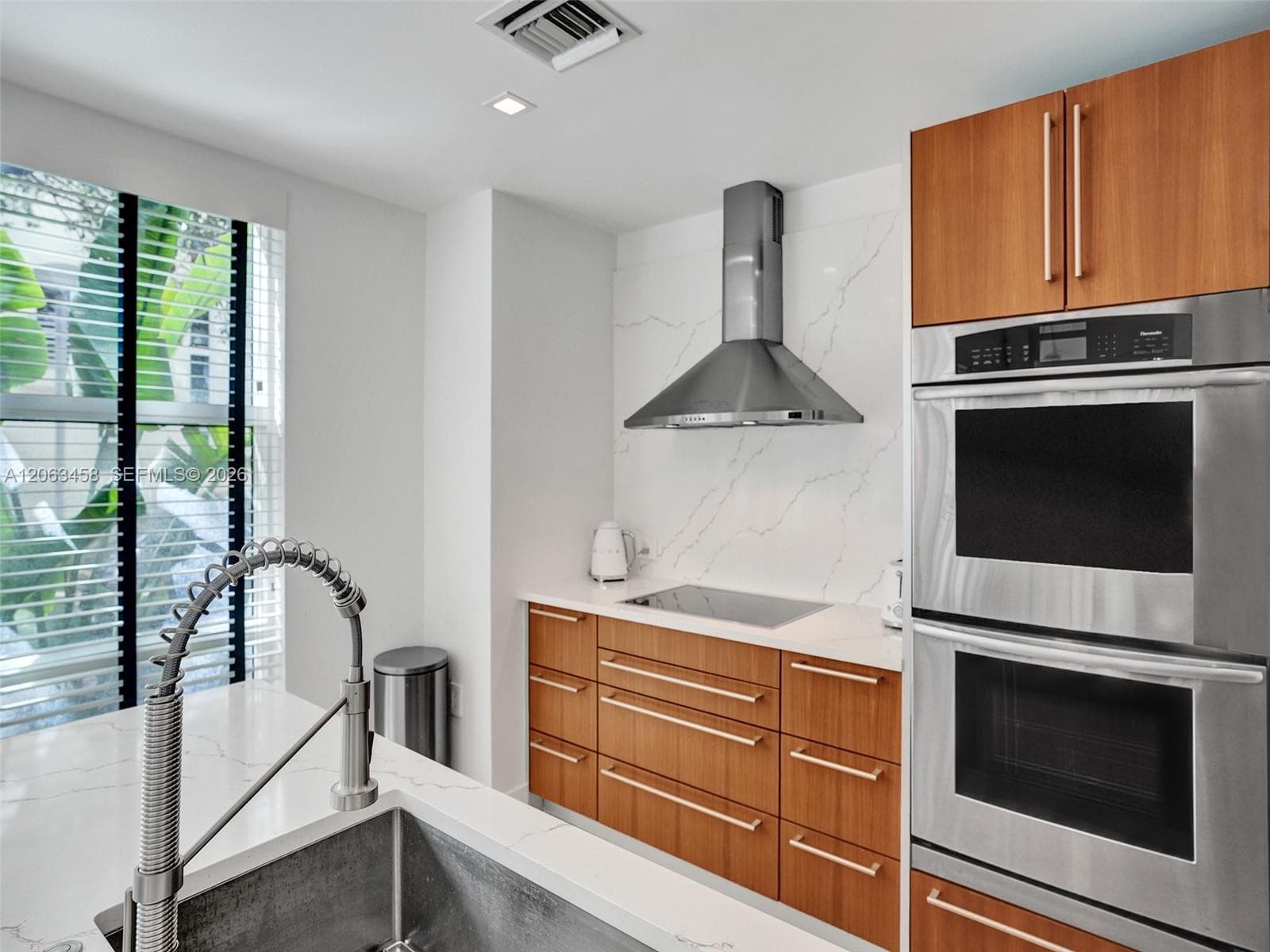 6103 Aqua Ave 107 photo 7