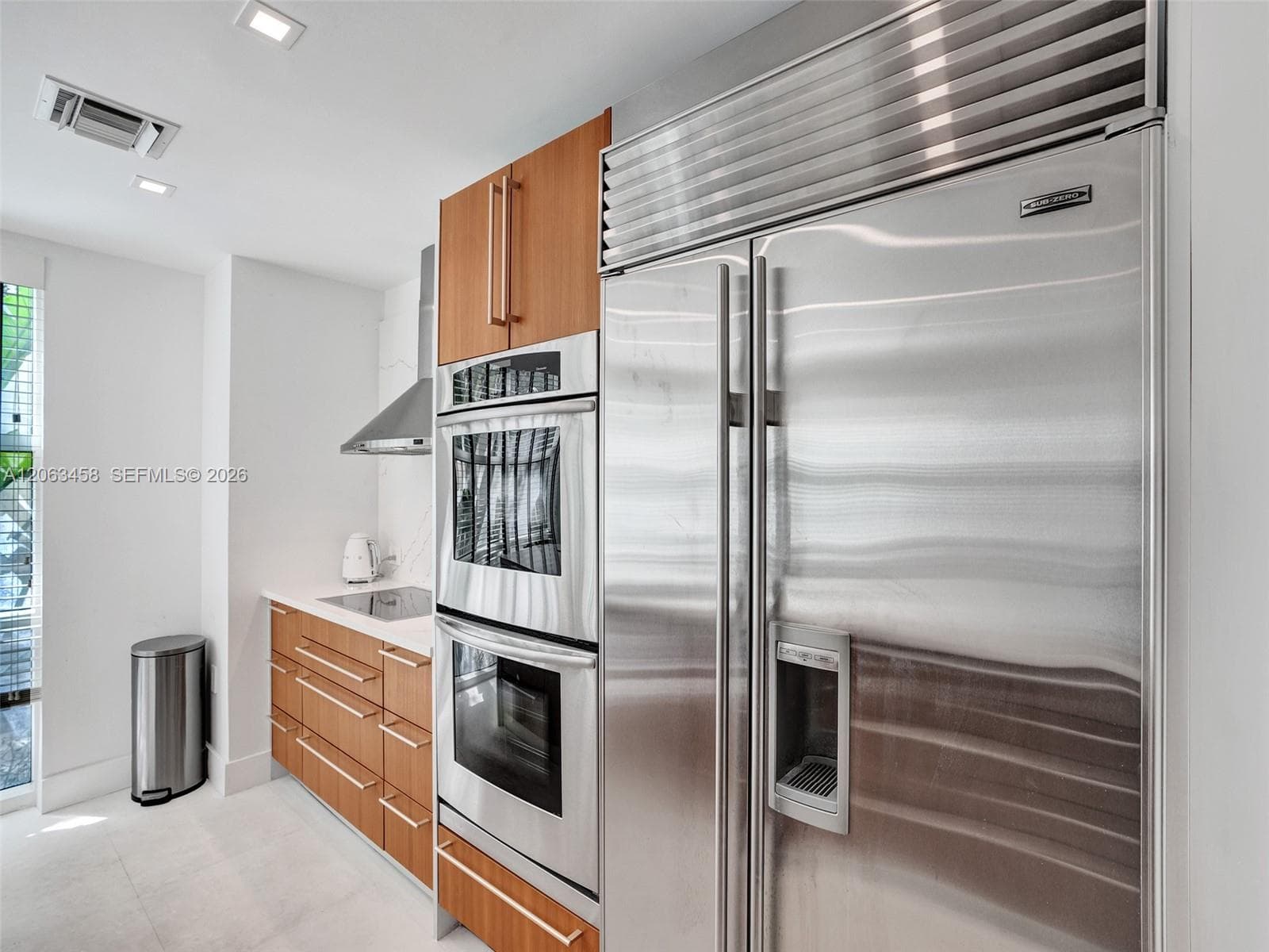 6103 Aqua Ave 107 photo 9