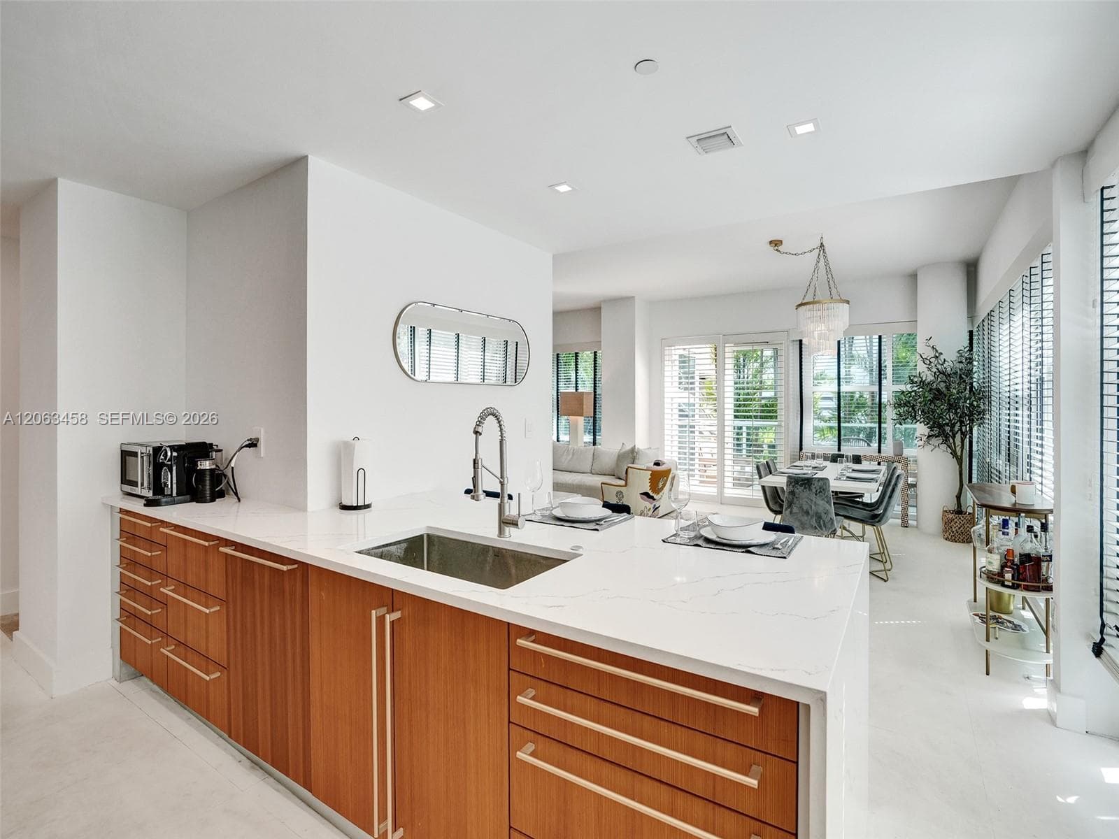 6103 Aqua Ave 107 photo 8