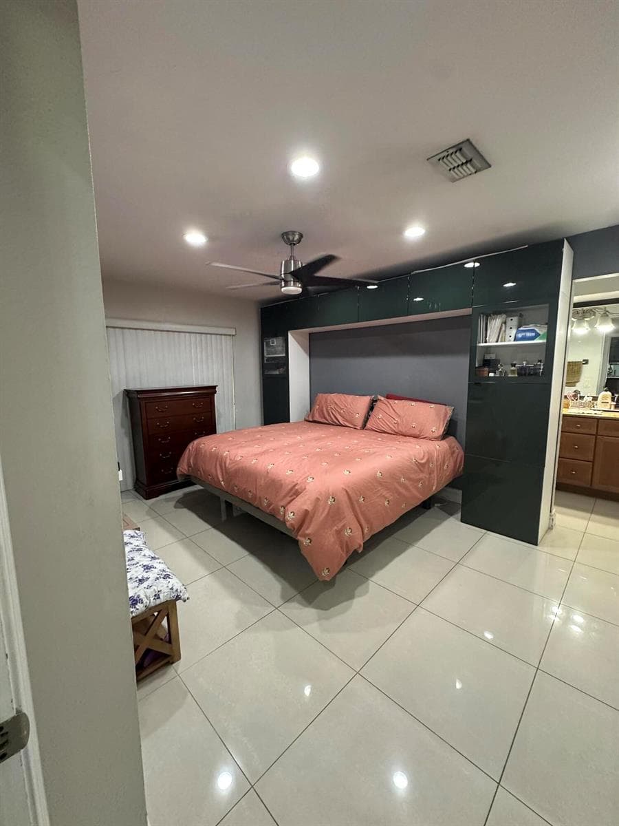8 ELTON Place photo 8