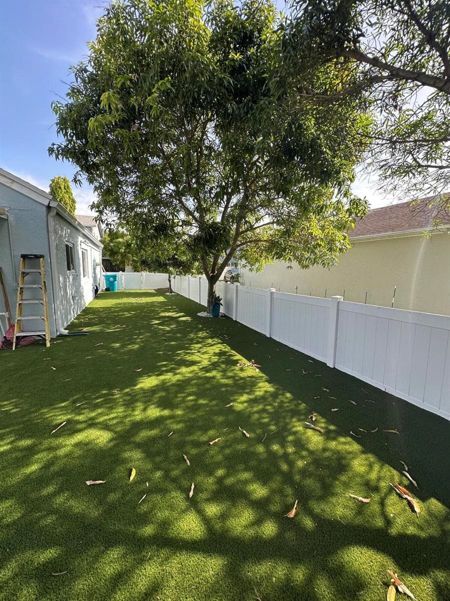 8 ELTON Place photo 25