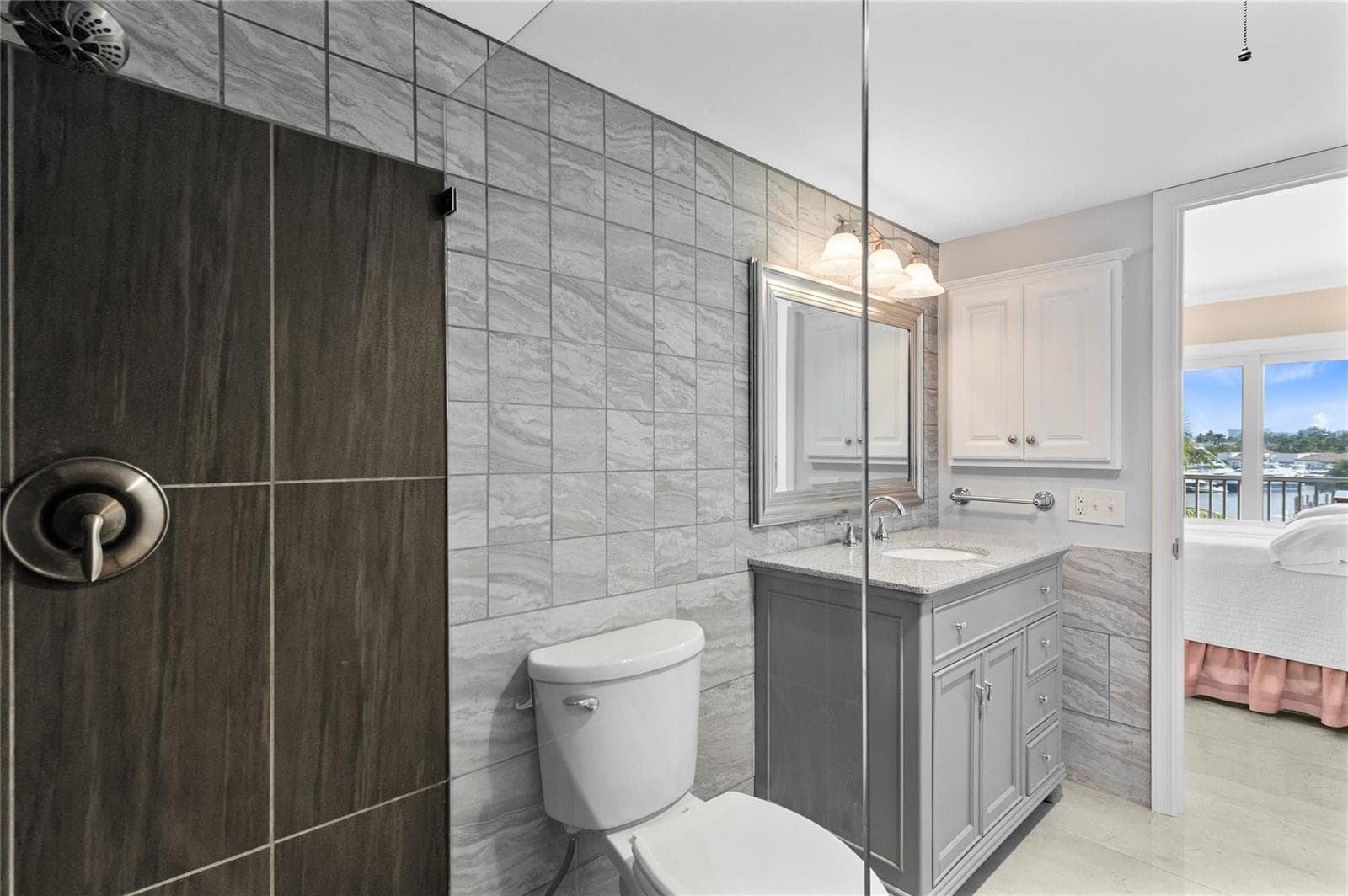 400 N FEDERAL Highway 408 photo 14