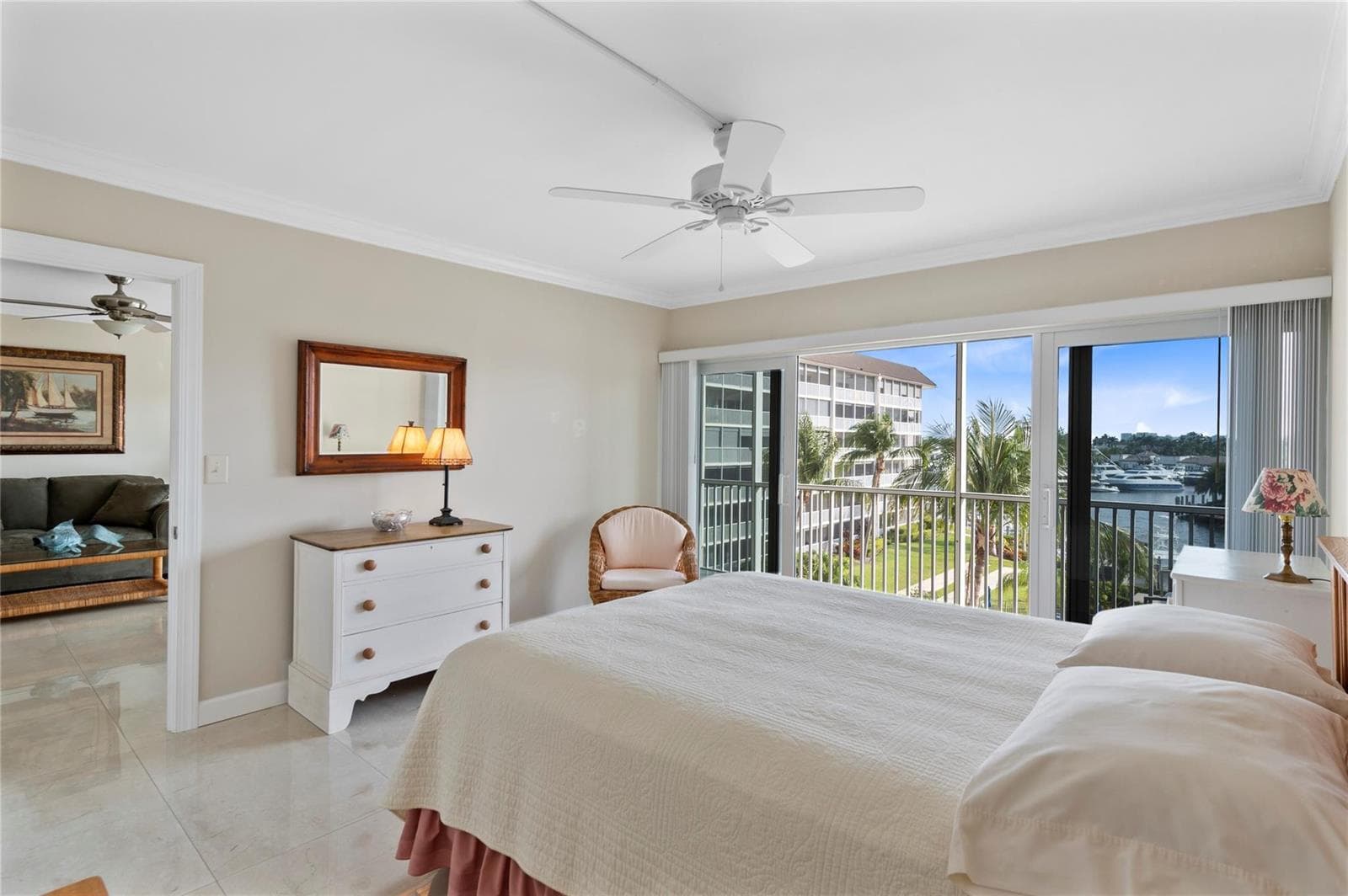 400 N FEDERAL Highway 408 photo 11