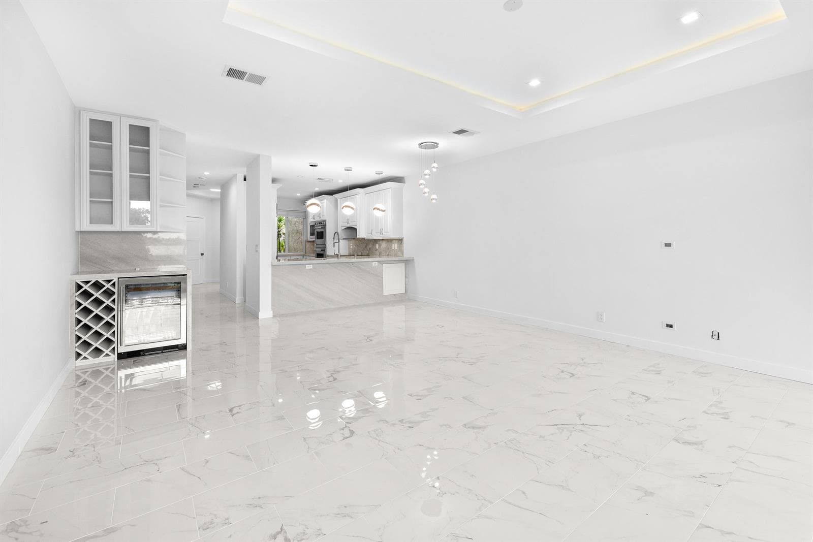 88 N Lakeshore Drive photo 7