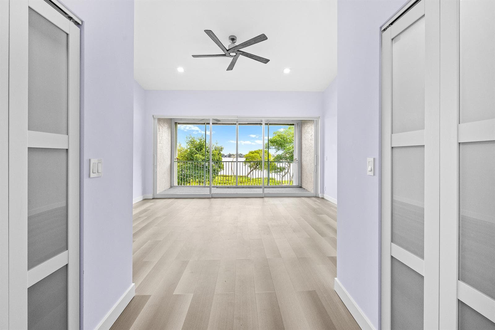 88 N Lakeshore Drive photo 18
