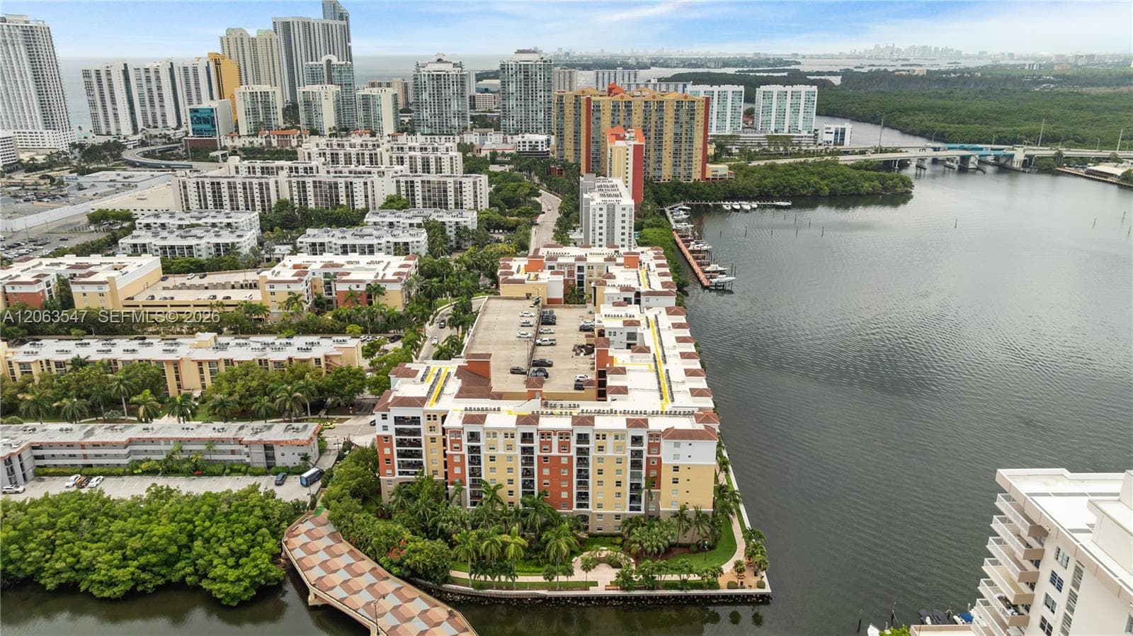 17100 N Bay Rd 1210 photo 24
