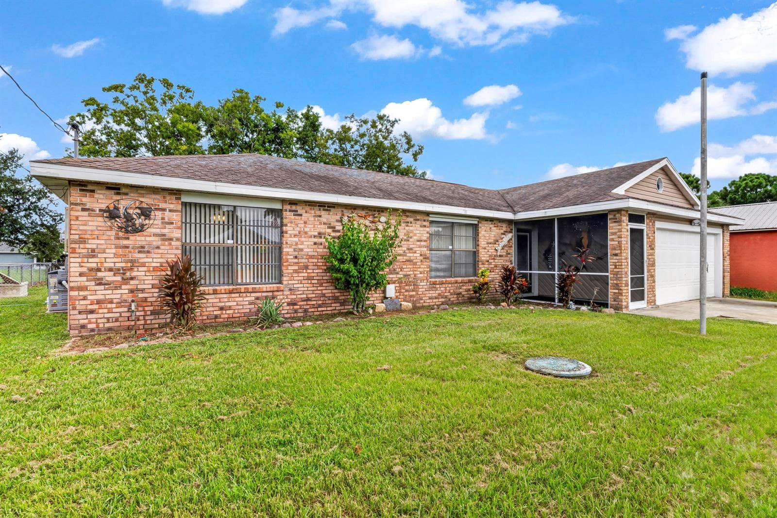 2081 SE SOUTH BUTTONWOOD Drive photo 6