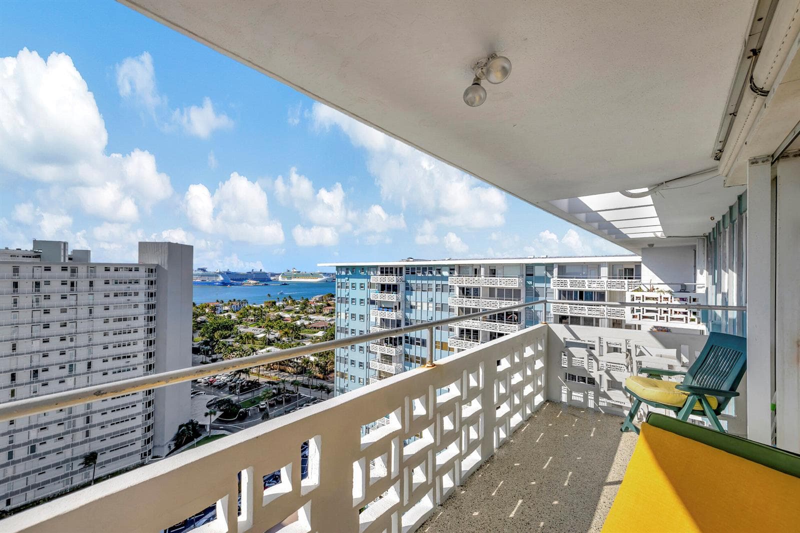 1900 S Ocean Drive 1702 photo 7