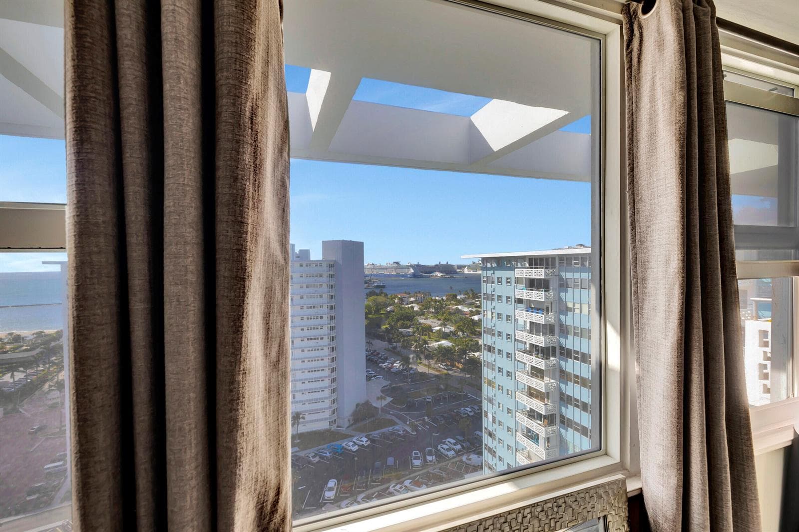 1900 S Ocean Drive 1702 photo 15