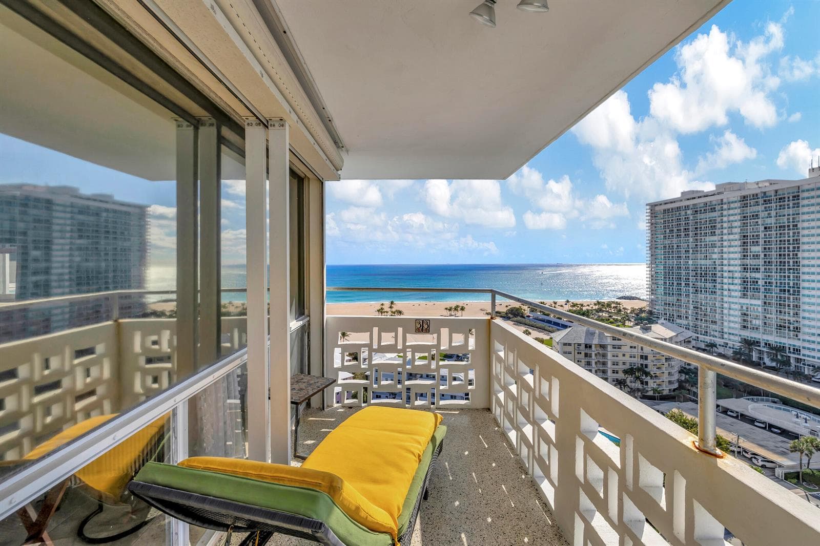 1900 S Ocean Drive 1702 photo 8