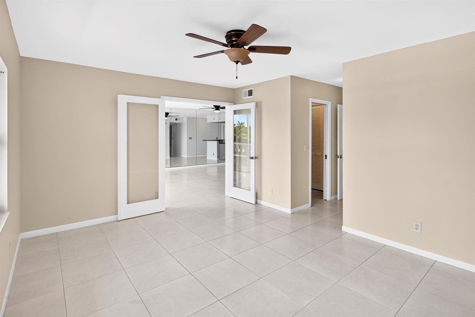 231 E Lantana Road 204 photo 21