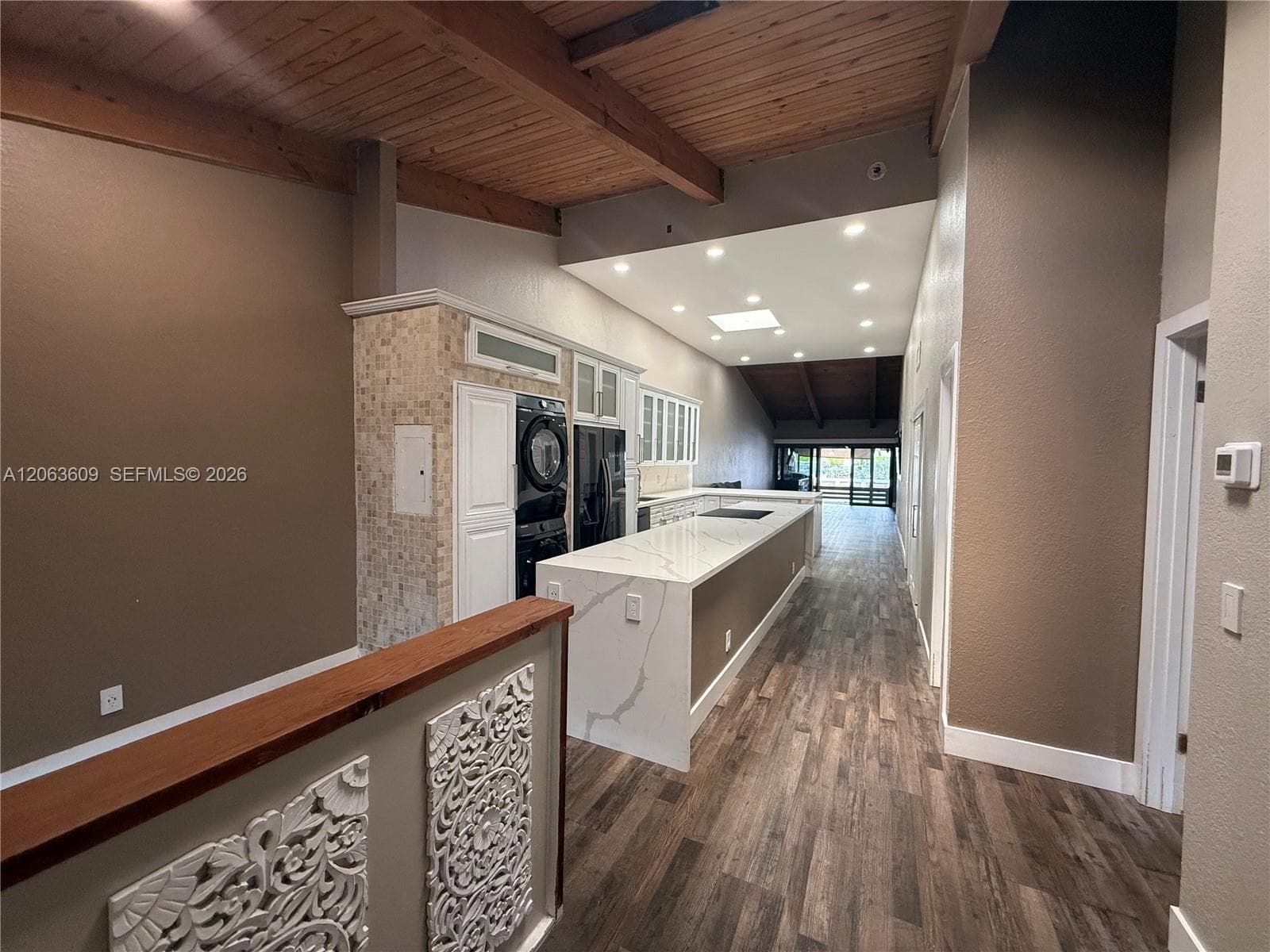 2645 S Parkview Dr 2645 photo 5
