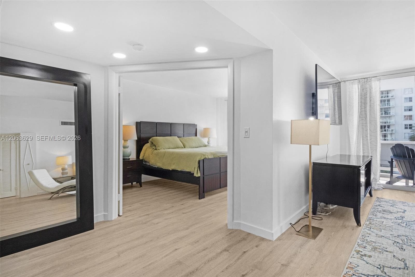 5700 Collins Ave 4C photo 11