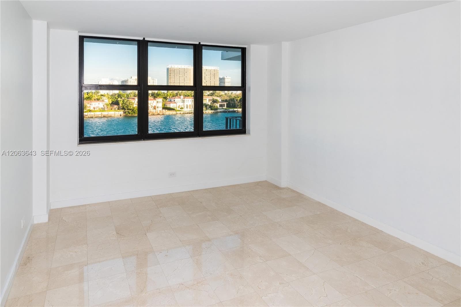 10101 E Bay Harbor Dr 404 photo 12