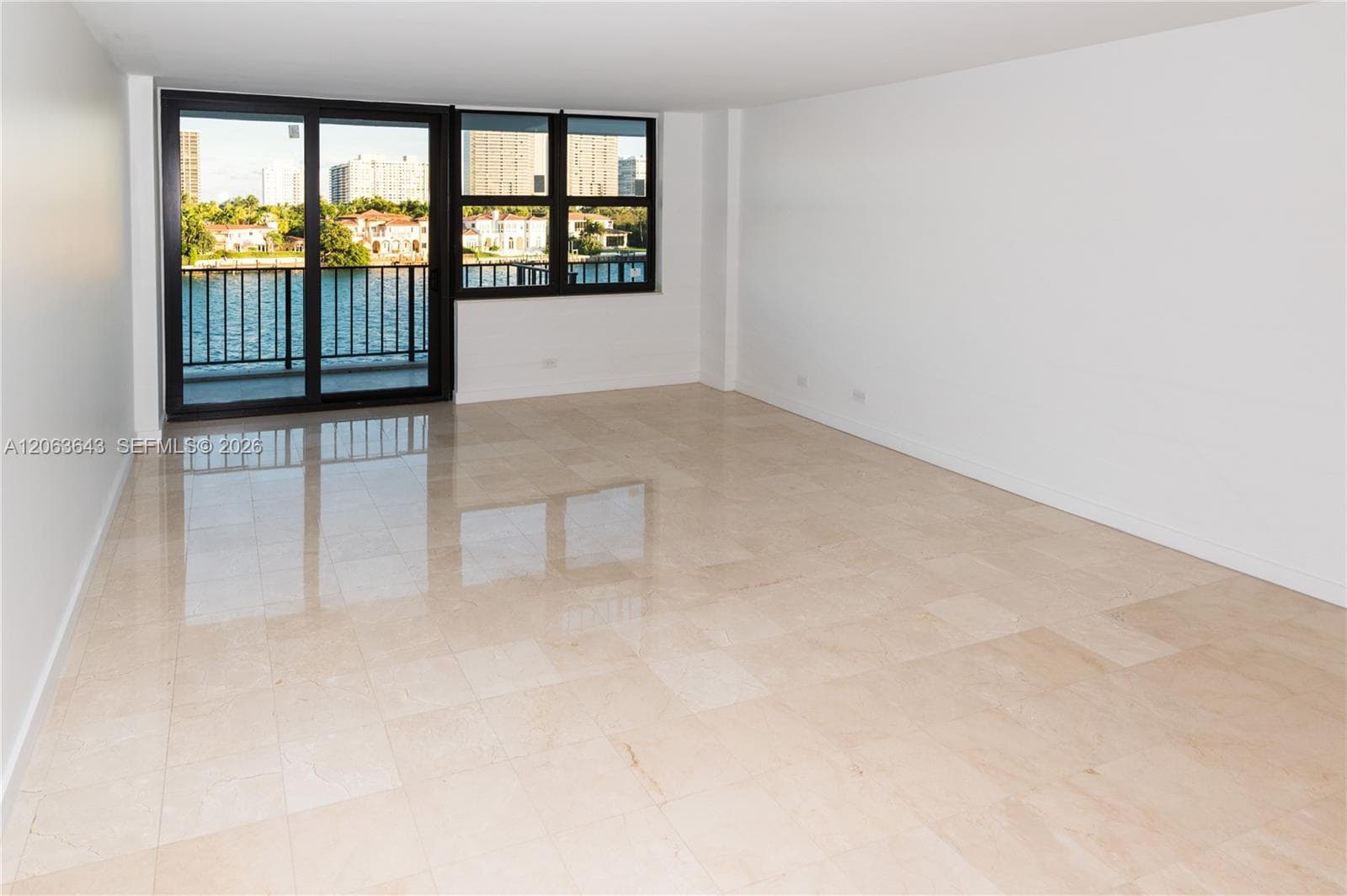 10101 E Bay Harbor Dr 404 photo 8