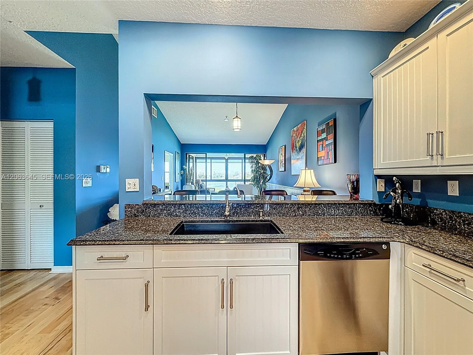6082 SE Landing Way 11 photo 4