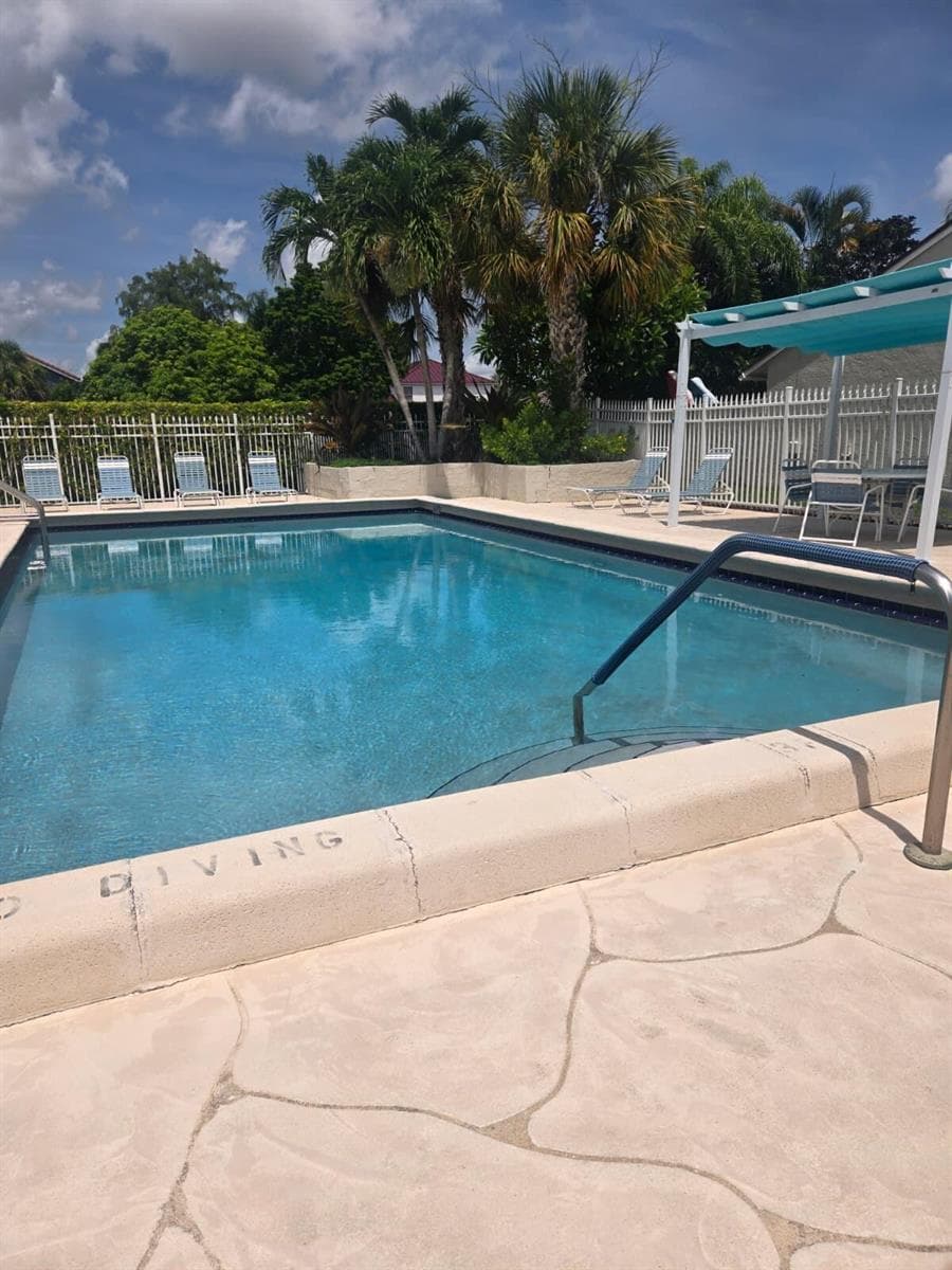 12760 Spinnaker Lane photo 3