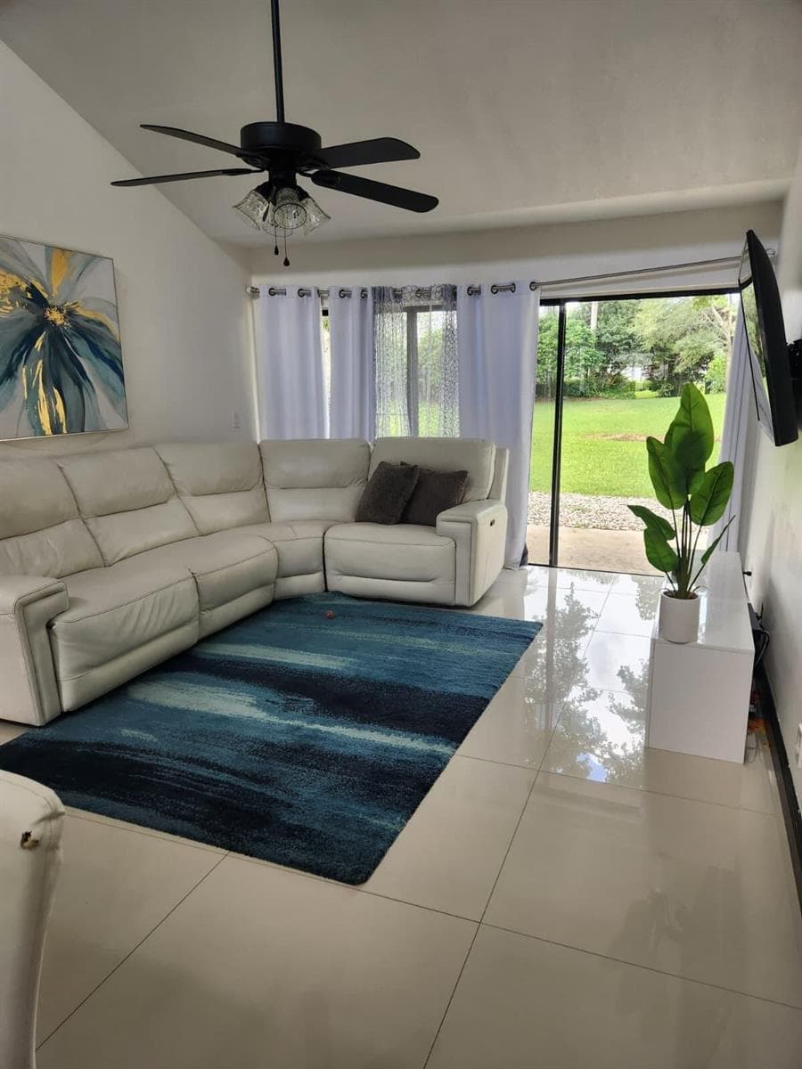 12760 Spinnaker Lane photo 4