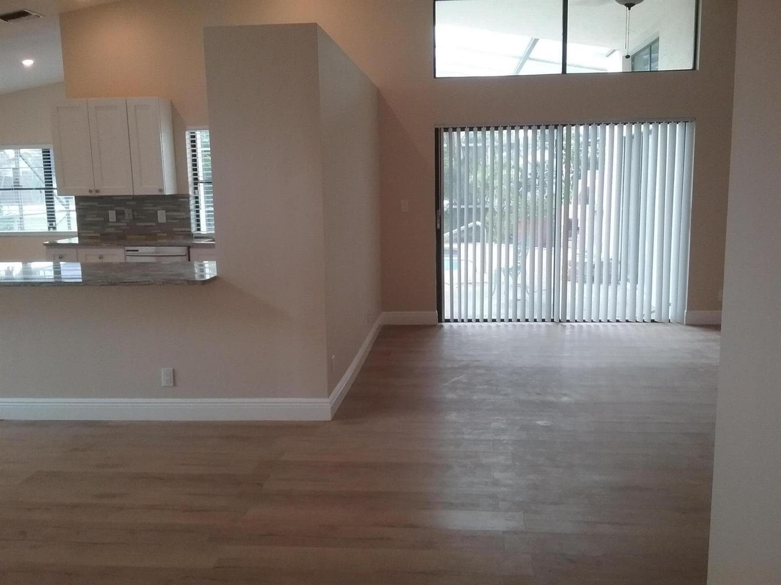 21071 Woodspring Avenue photo 5