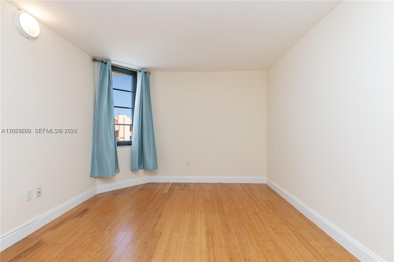 8100 Byron Ave 501 photo 13