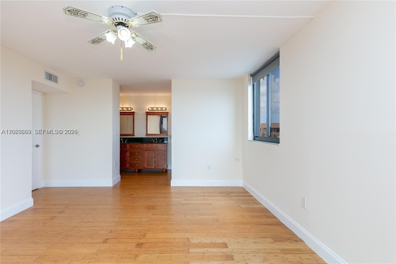 8100 Byron Ave 501 photo 17