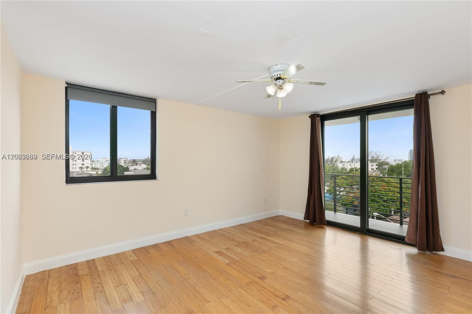 8100 Byron Ave 501 photo 16