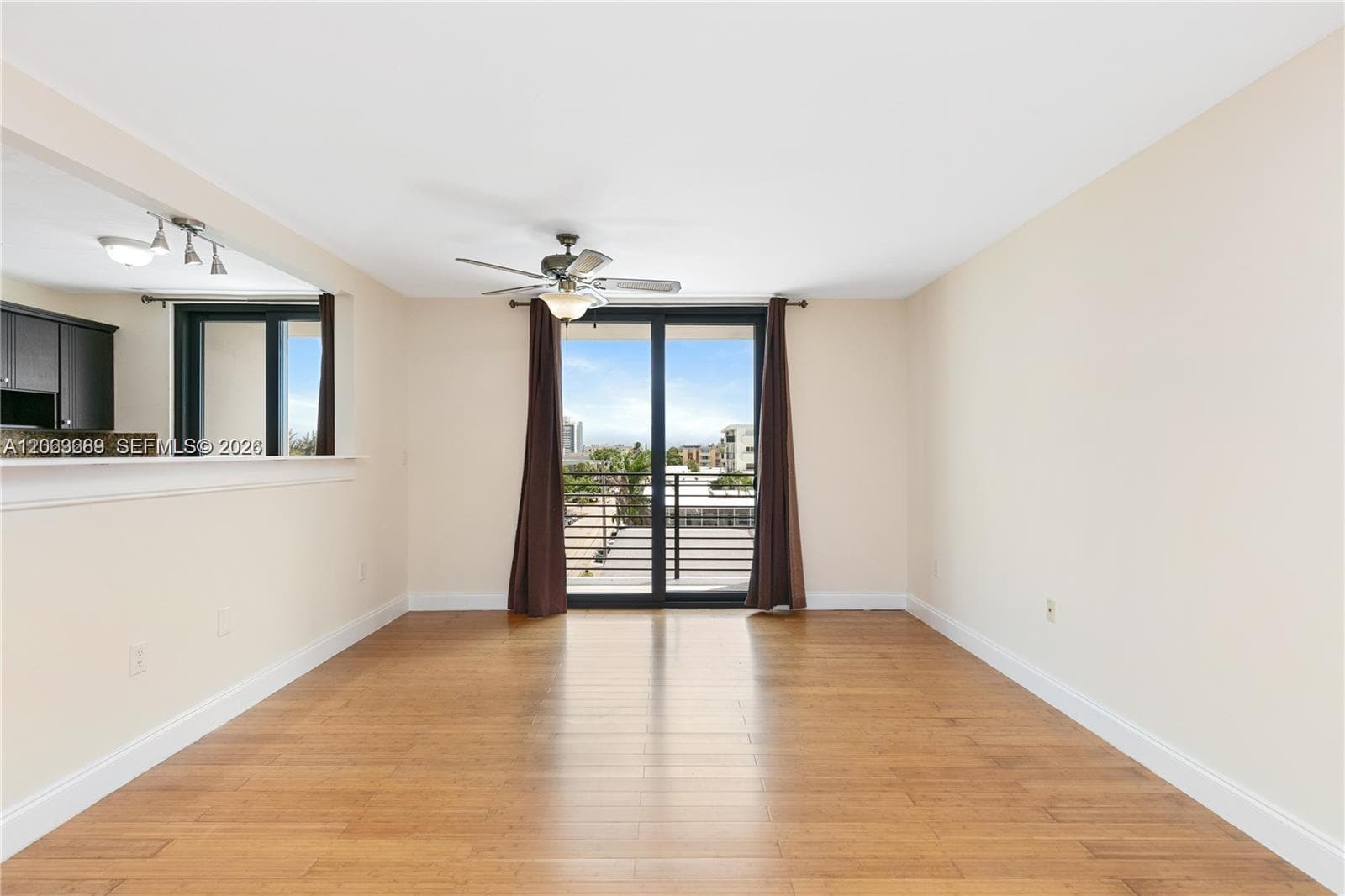 8100 Byron Ave 501 photo 10
