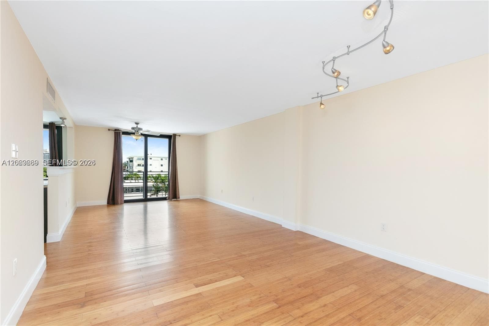 8100 Byron Ave 501 photo 19